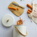 Coffret zéro déchet : seau à compost (4,5 L), planche, couteau et filet à légumes. Au Tombeau Des Jaloux